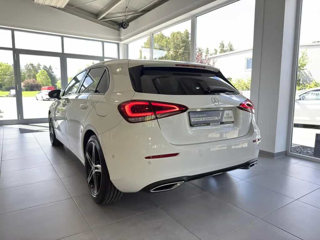 Mercedes-Benz A 200 Progressive LED*RFK*NIGHTPAKET*AMBIENTE 06/2018-photo-3
