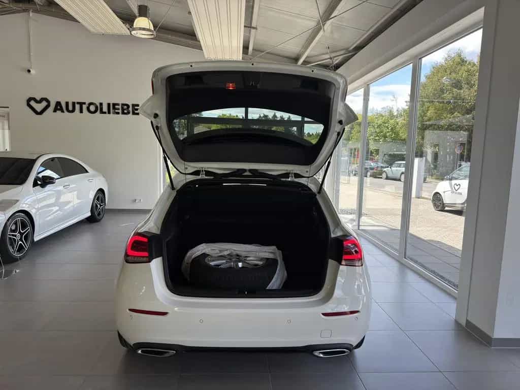 Mercedes-Benz A 200 Progressive LED*RFK*NIGHTPAKET*AMBIENTE 06/2018-photo-6