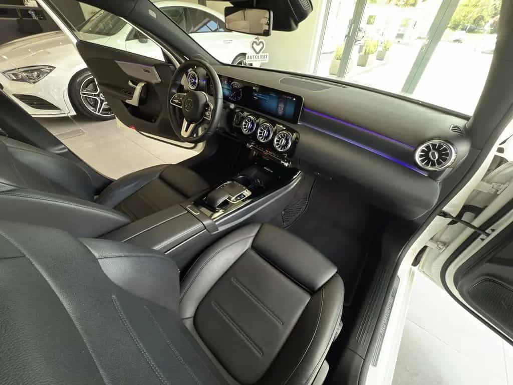 Mercedes-Benz A 200 Progressive LED*RFK*NIGHTPAKET*AMBIENTE 06/2018-photo-9