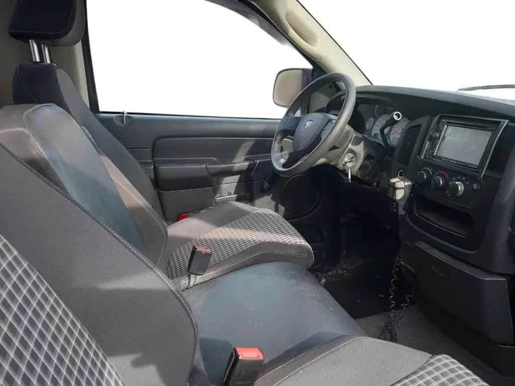 Dodge RAM 07/2004-photo-2