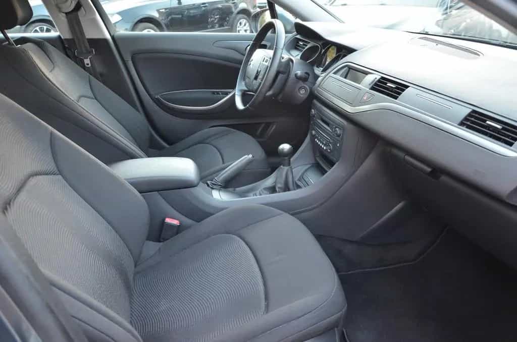 Citroën C5 Lim. Style 1.8 Klimaautomatik Tüv neu 09/2010-photo-10