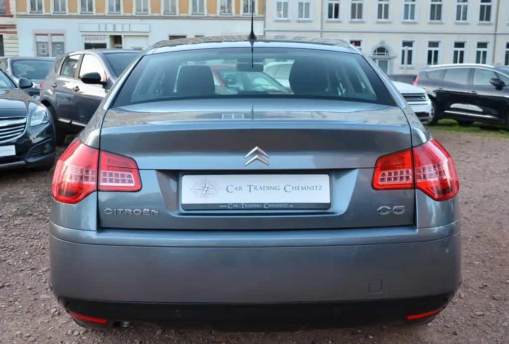 Citroën C5 Lim. Style 1.8 Klimaautomatik Tüv neu 09/2010-photo-5