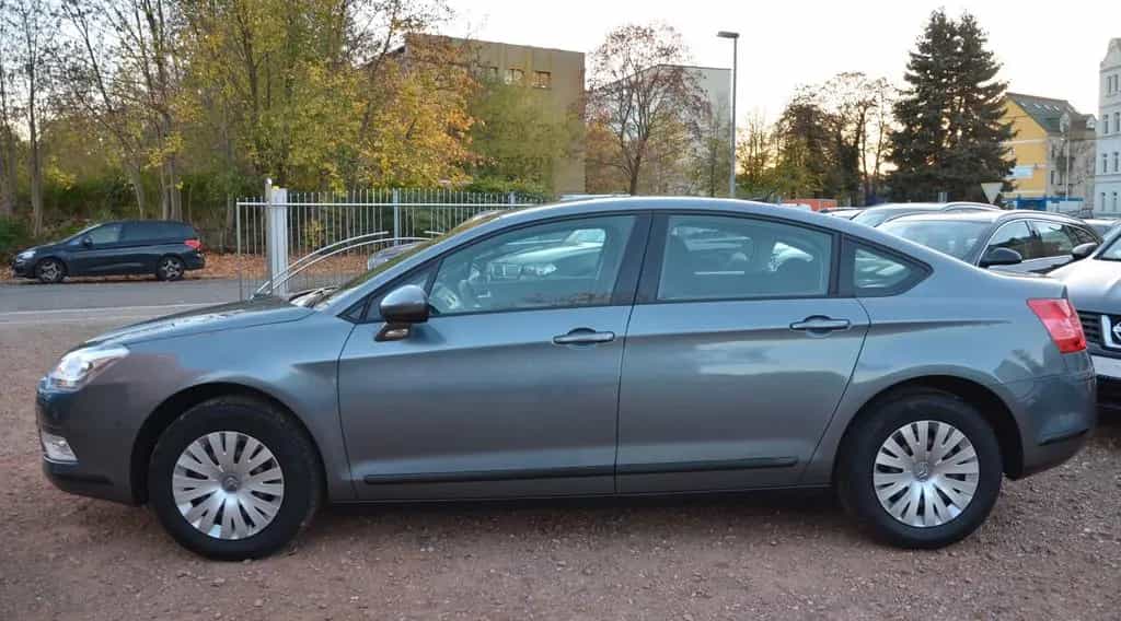 Citroën C5 Lim. Style 1.8 Klimaautomatik Tüv neu 09/2010-photo-7