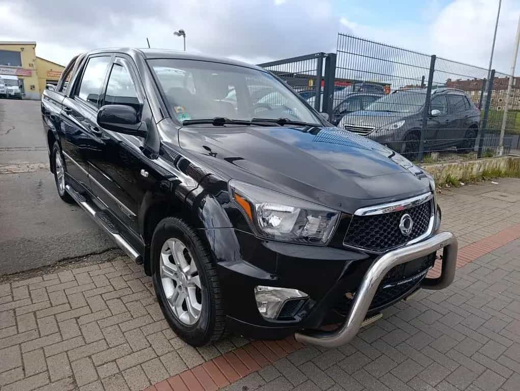 Ssangyong Actyon Sports Quatrz 4WD*TÜV NEU*AHK2300KG* 11/2015-photo-11
