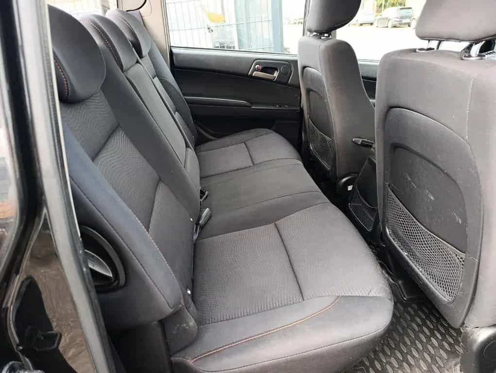 Ssangyong Actyon Sports Quatrz 4WD*TÜV NEU*AHK2300KG* 11/2015-photo-29