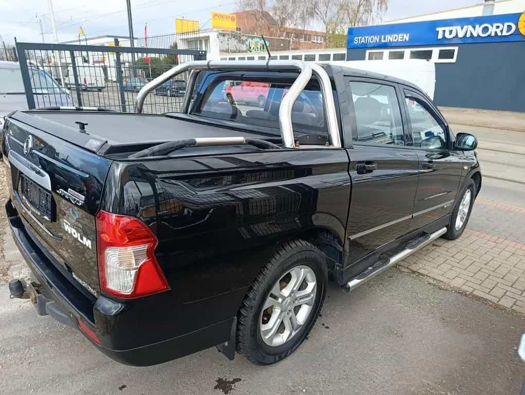 Ssangyong Actyon Sports Quatrz 4WD*TÜV NEU*AHK2300KG* 11/2015-photo-9