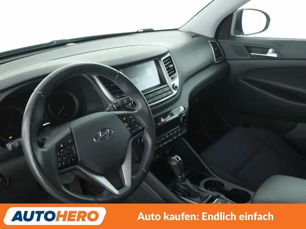Hyundai Tucson 1.6 TGDI Style 2WD Aut*NAVI*TEMPO*CAM*PDC 01/2018-photo-10