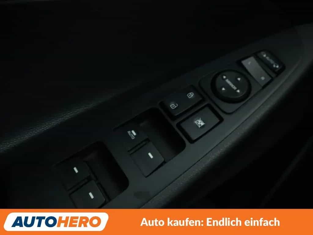 Hyundai Tucson 1.6 TGDI Style 2WD Aut*NAVI*TEMPO*CAM*PDC 01/2018-photo-28