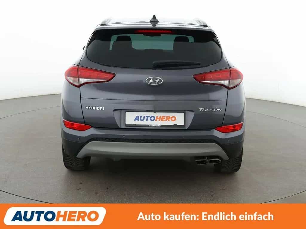 Hyundai Tucson 1.6 TGDI Style 2WD Aut*NAVI*TEMPO*CAM*PDC 01/2018-photo-4