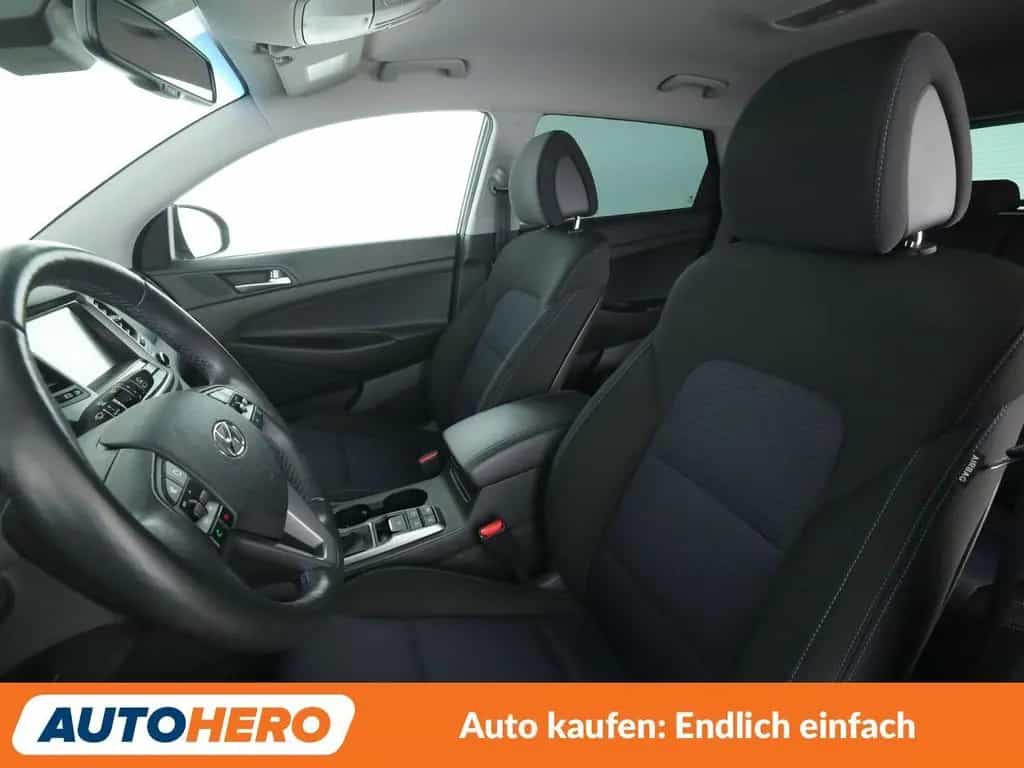 Hyundai Tucson 1.6 TGDI Style 2WD Aut*NAVI*TEMPO*CAM*PDC 01/2018-photo-9