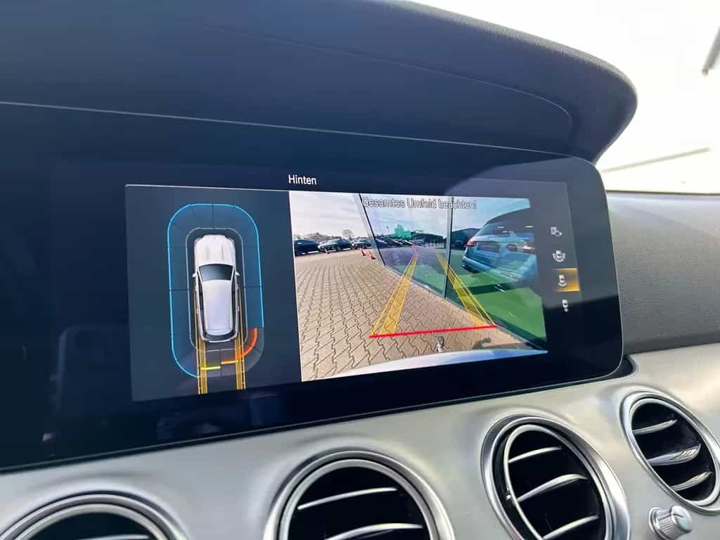 Mercedes-Benz E-Class d T Avantgarde Autom. Night Widescreen MBUX 05/2022-photo-12