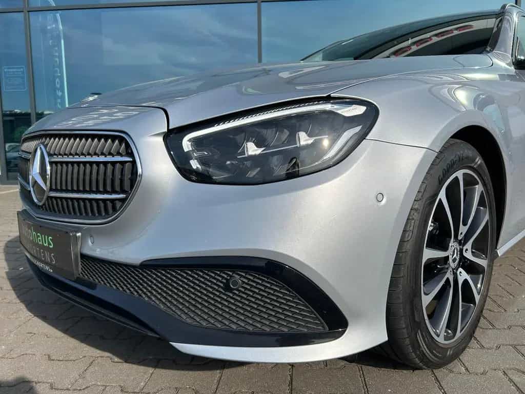 Mercedes-Benz E-Class d T Avantgarde Autom. Night Widescreen MBUX 05/2022-photo-36