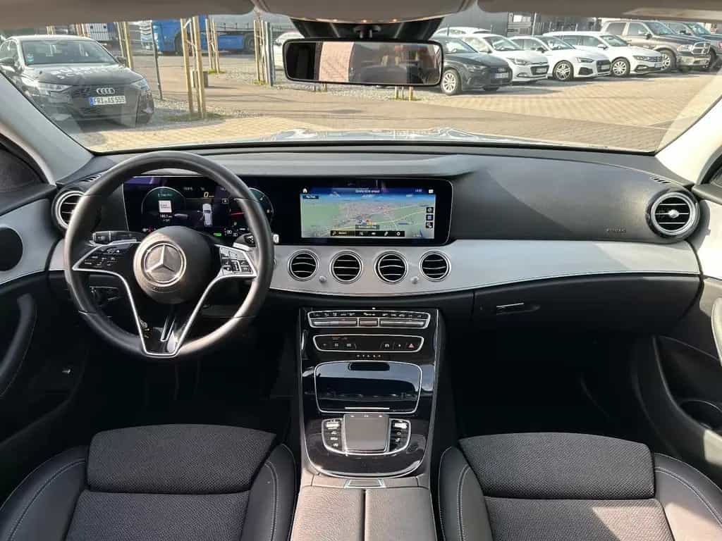 Mercedes-Benz E-Class d T Avantgarde Autom. Night Widescreen MBUX 05/2022-photo-8