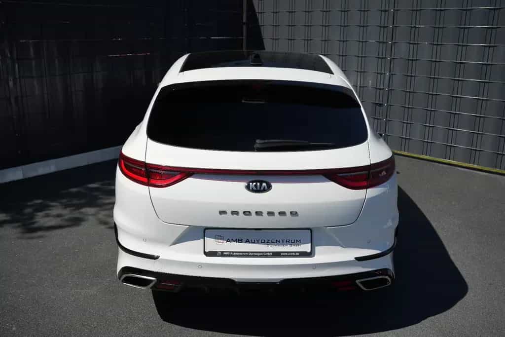 Kia ProCeed ProCeed 1.6 T-GDI DCT7 GT*PANO*AHK*JBL*RFK*ACC 06/2021-photo-4
