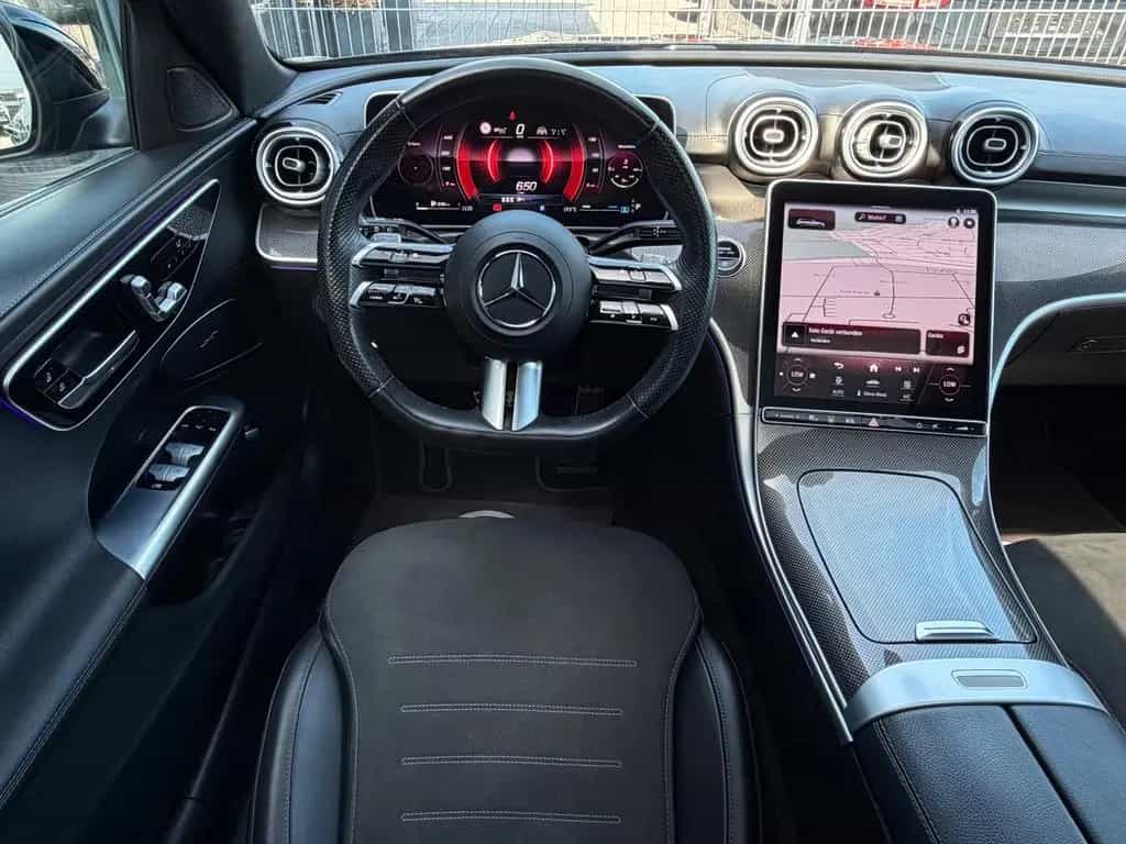 Mercedes-Benz C-Class T d*AMG*PANO*DigLicht*360*AHK*Dist+*Memory 01/2023-photo-11