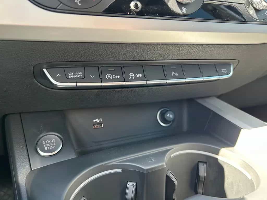 Audi A4 Avant 40 TDI Stronic quattro LED ACC Navi 01/2021-photo-25