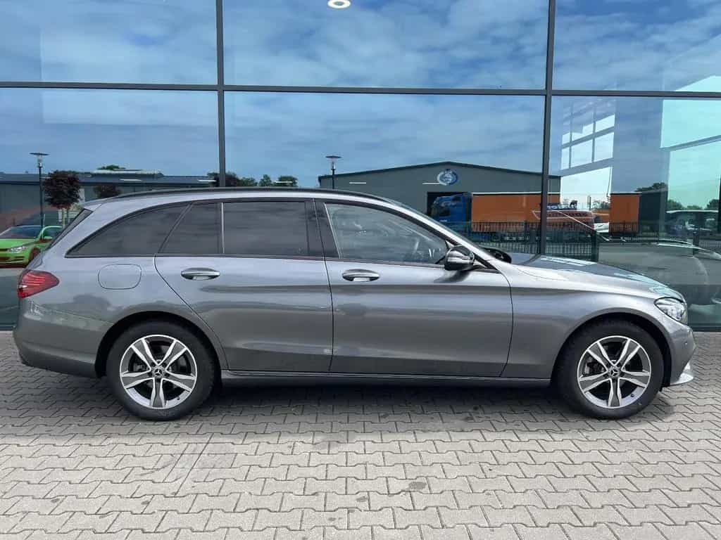 Mercedes-Benz C 220 d T Avantgarde 4MATIC Night AHK Standhzng. 10/2019-photo-5
