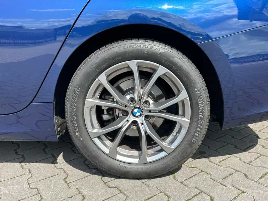 BMW 3 Series d SportLine Autom. LED AHK Navi HUD Pano 17" 09/2020-photo-7