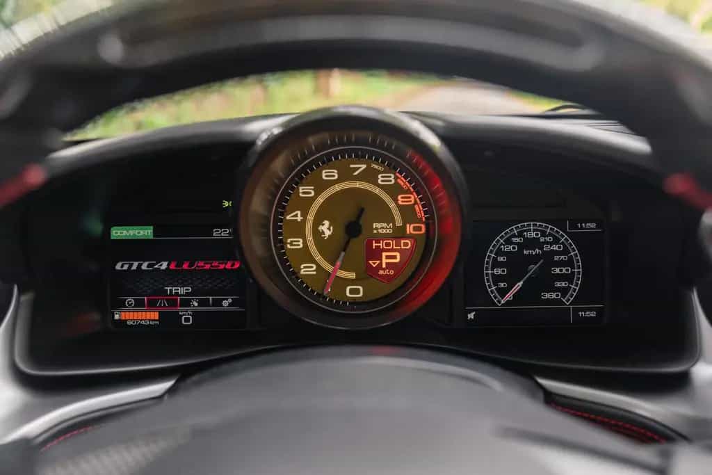 Ferrari GTC4Lusso 6.3 V12 DCT 01/2018-photo-15