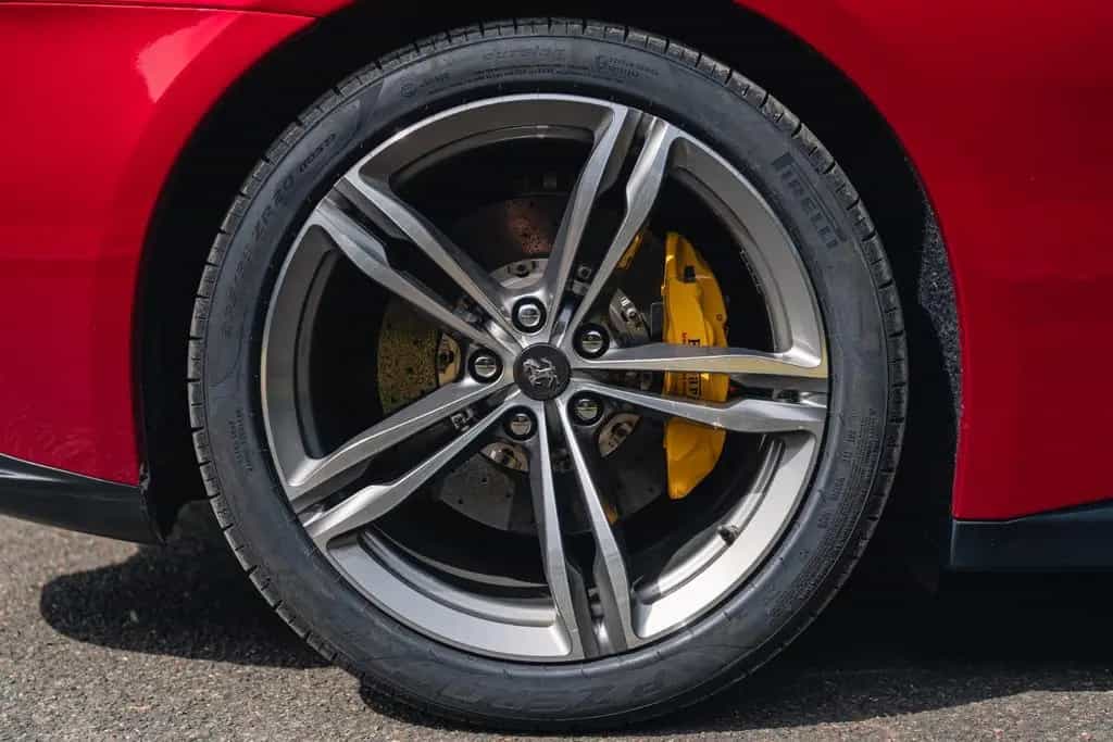 Ferrari GTC4Lusso 6.3 V12 DCT 01/2018-photo-23