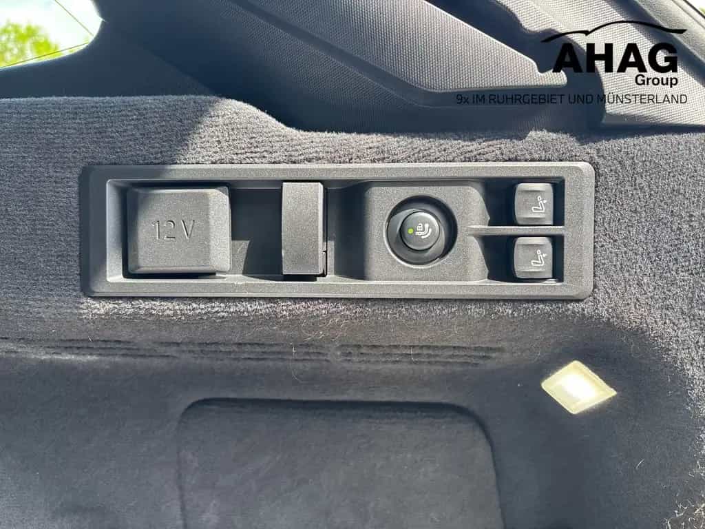 BMW 330 i 06/2021-photo-13
