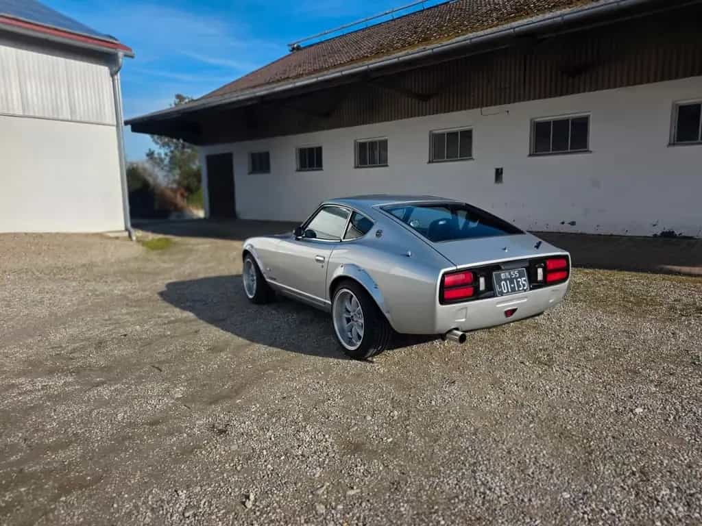 Datsun 240Z 08/1974-photo-1