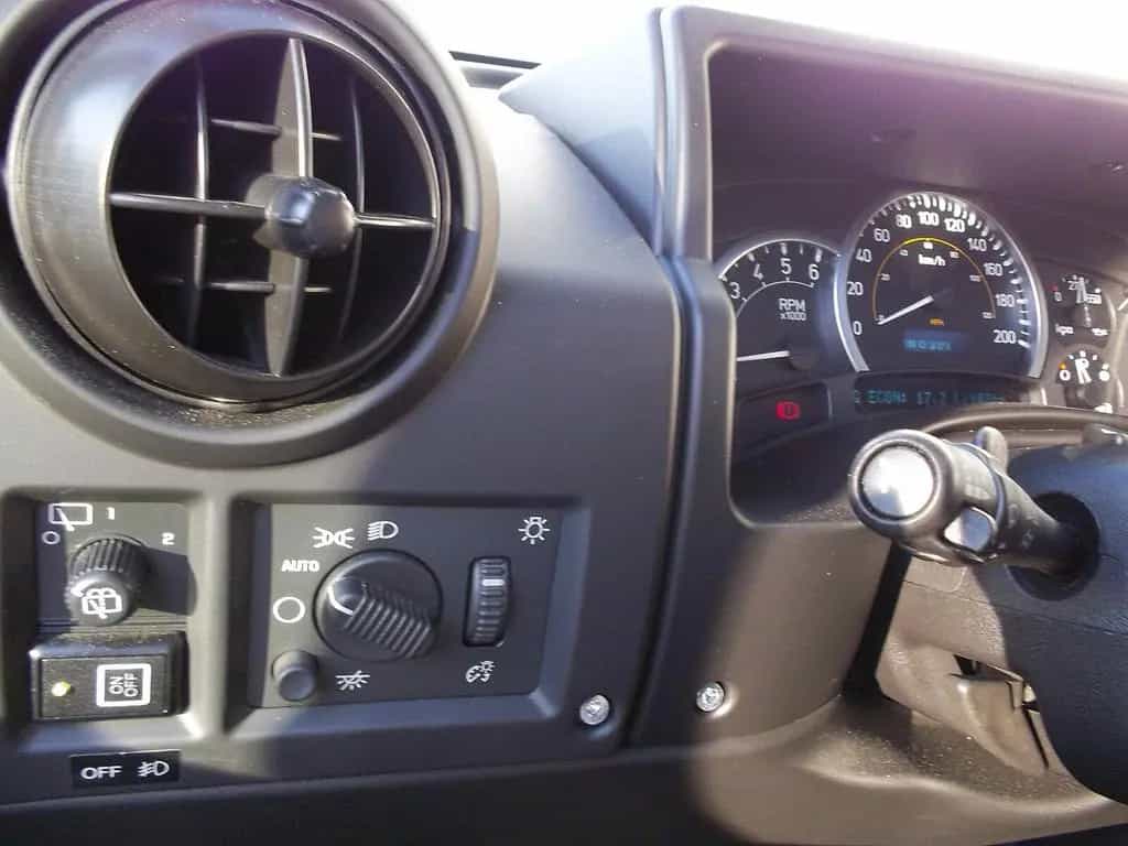 Hummer H2 6.0 V8 Sehr Gepflegt 12/2005-photo-18