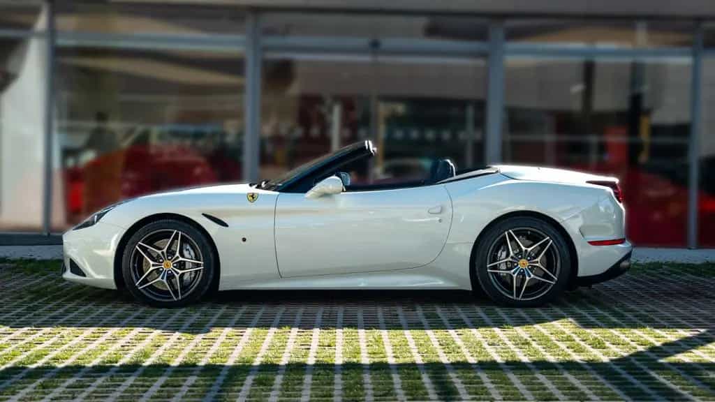 Ferrari California 3.9 V8 T 4-Sitzer 09/2014-photo-2