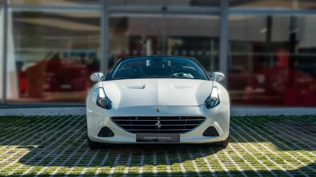 Ferrari California 3.9 V8 T 4-Sitzer 09/2014-photo-9