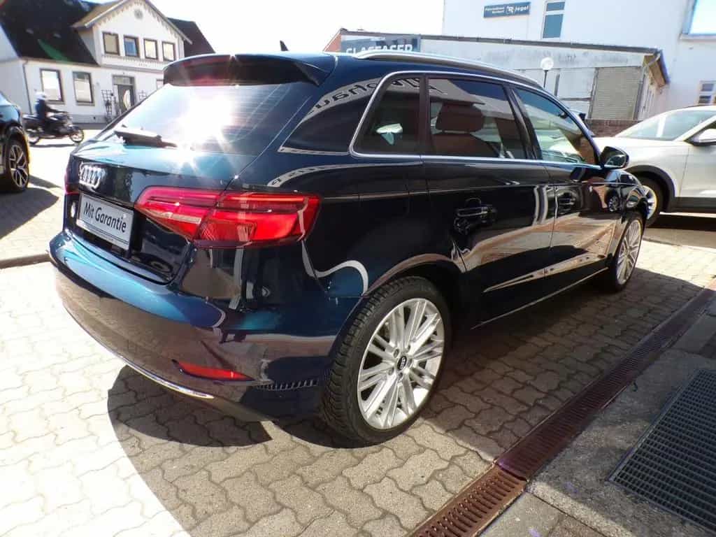 Audi A3 SPORTBACK 1.5TFSI*S-TRONIC*DESIGN*ACC*AHK*LED 02/2019-photo-1