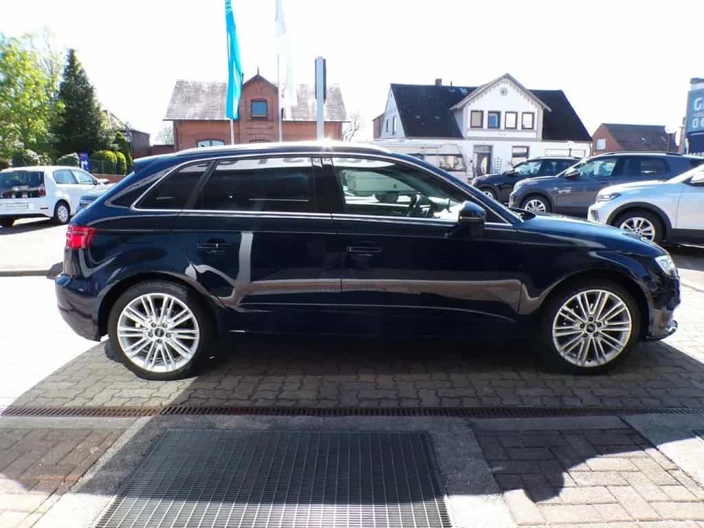Audi A3 SPORTBACK 1.5TFSI*S-TRONIC*DESIGN*ACC*AHK*LED 02/2019-photo-25
