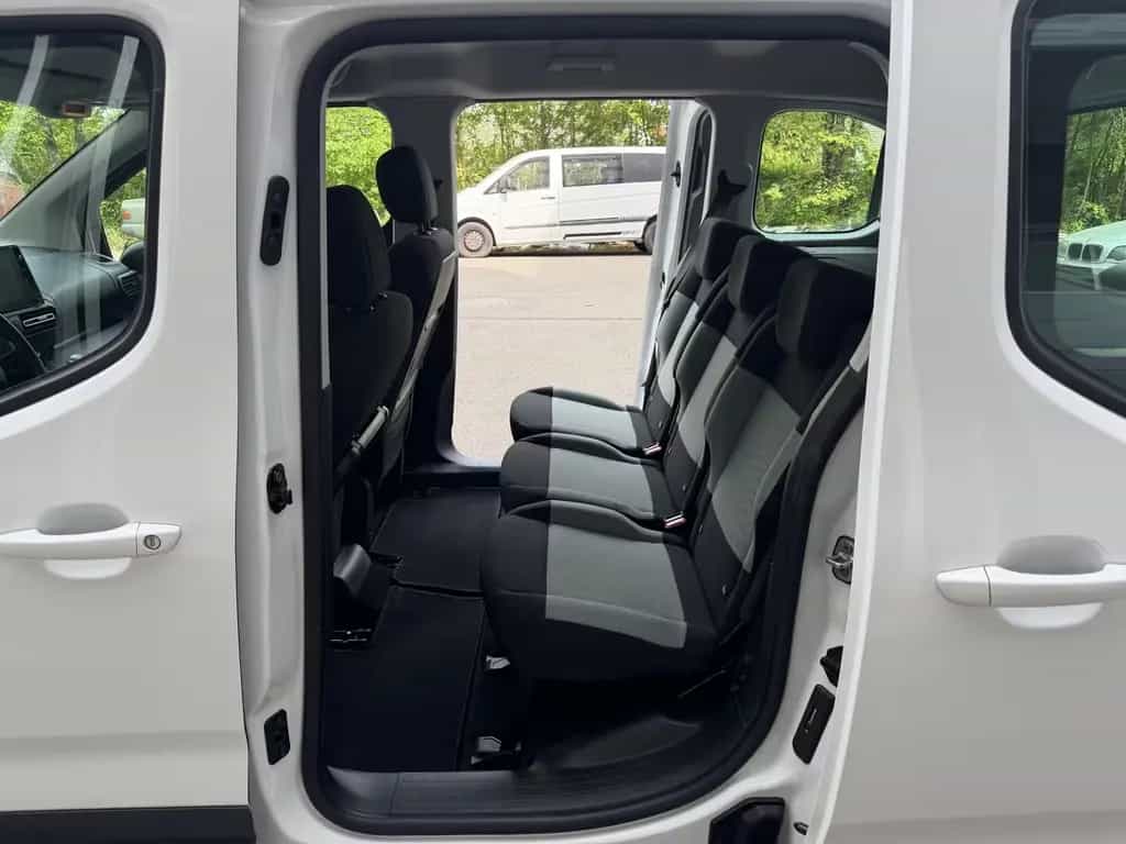 Citroën Berlingo Feel M aus 1-Hand | Tempomat & PDC 11/2018-photo-16