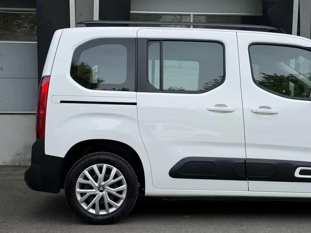 Citroën Berlingo Feel M aus 1-Hand | Tempomat & PDC 11/2018-photo-25