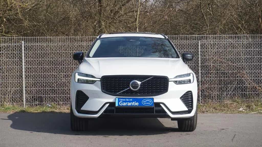 Volvo XC60 B4 Plus Dark PilotAssi/Pano/Cam/TWA/H&K/KEY 11/2022-photo-8
