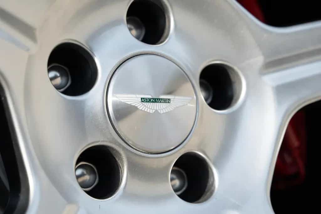 Aston Martin AR1 - 240 Miles - 84 of 99 Ex. - Just Serviced 07/2003-photo-14