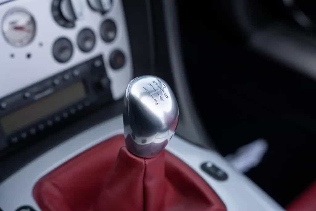 Aston Martin AR1 - 240 Miles - 84 of 99 Ex. - Just Serviced 07/2003-photo-36