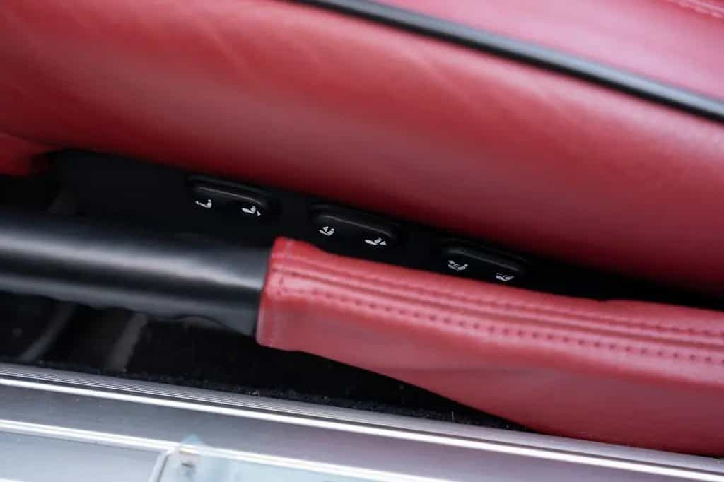 Aston Martin AR1 - 240 Miles - 84 of 99 Ex. - Just Serviced 07/2003-photo-41