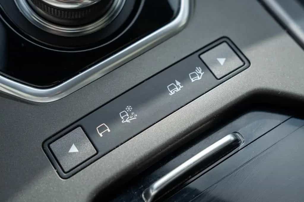 Land Rover Range Rover Rover Evoque SE Dynamic 2.0*NAVI*AHK* 06/2018-photo-28