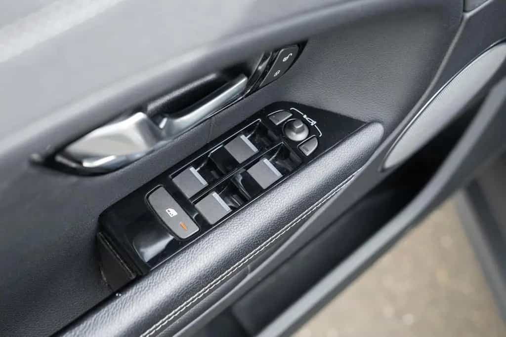 Land Rover Range Rover Rover Evoque SE Dynamic 2.0*NAVI*AHK* 06/2018-photo-30