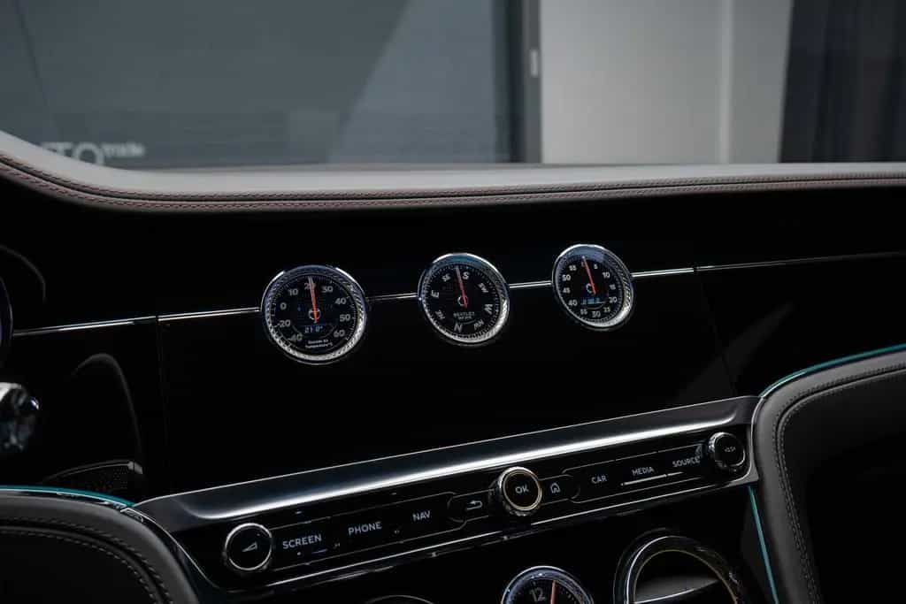 Bentley Continental GT V8 11/2020-photo-34