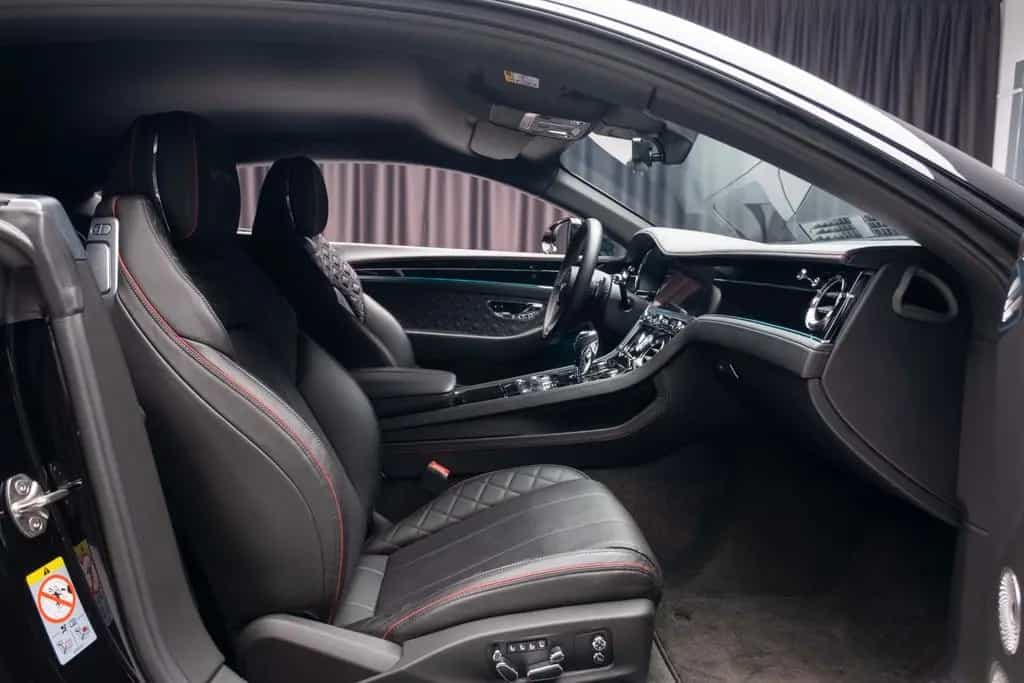 Bentley Continental GT V8 11/2020-photo-43
