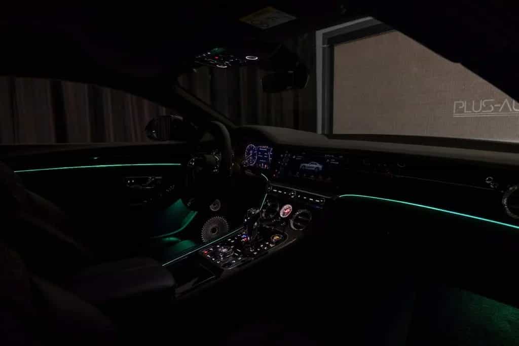 Bentley Continental GT V8 11/2020-photo-45