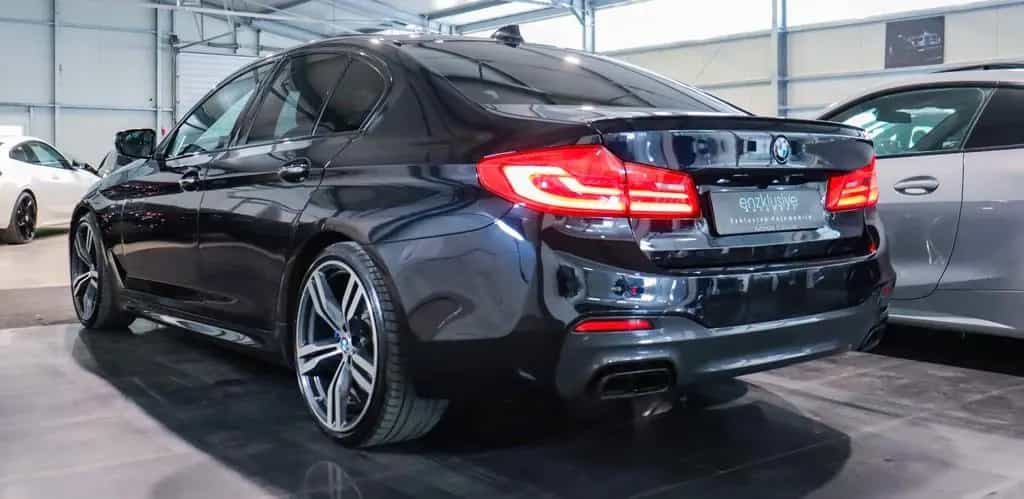 BMW M550 Lim xD PANO*BOWERS&WILKINS*VOLL*ACC*360° 08/2017-photo-9