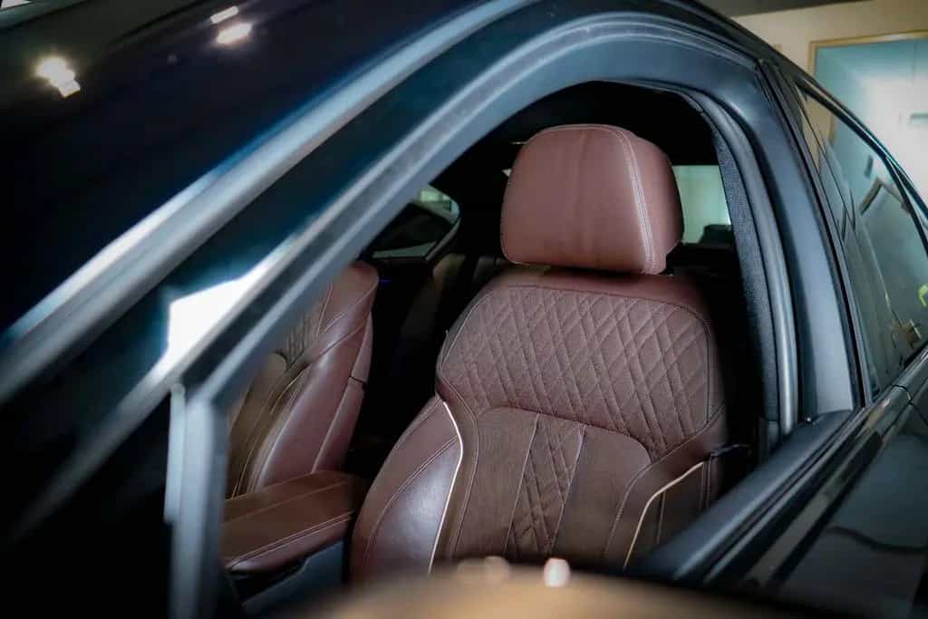 BMW M550 Lim xD PANO*BOWERS&WILKINS*VOLL*ACC*360° 08/2017-photo-12