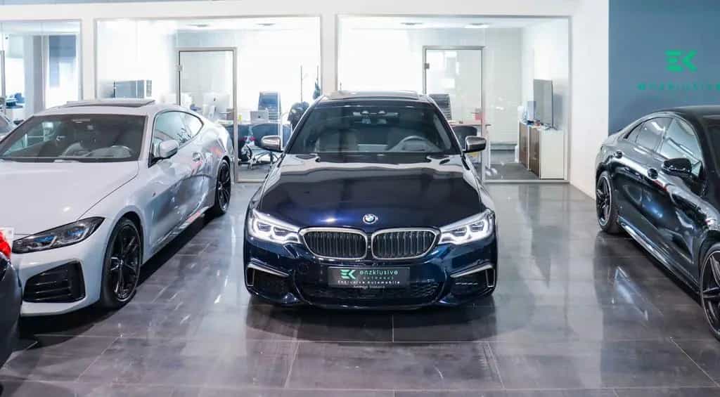 BMW M550 Lim xD PANO*BOWERS&WILKINS*VOLL*ACC*360° 08/2017-photo-1