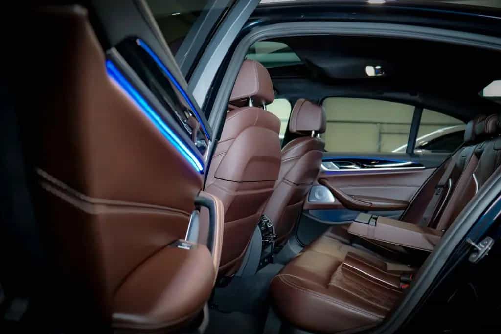 BMW M550 Lim xD PANO*BOWERS&WILKINS*VOLL*ACC*360° 08/2017-photo-20