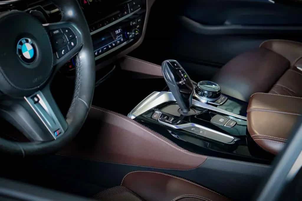 BMW M550 Lim xD PANO*BOWERS&WILKINS*VOLL*ACC*360° 08/2017-photo-21
