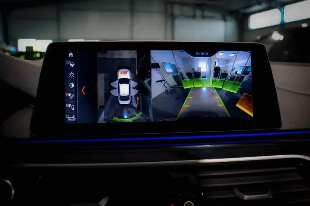 BMW M550 Lim xD PANO*BOWERS&WILKINS*VOLL*ACC*360° 08/2017-photo-31