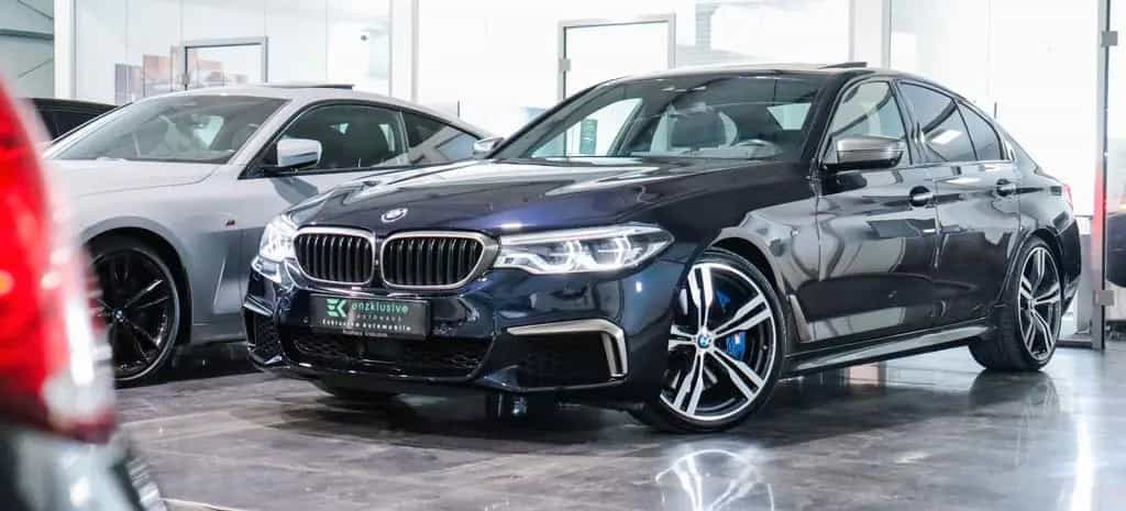 BMW M550 Lim xD PANO*BOWERS&WILKINS*VOLL*ACC*360° 08/2017-photo-4