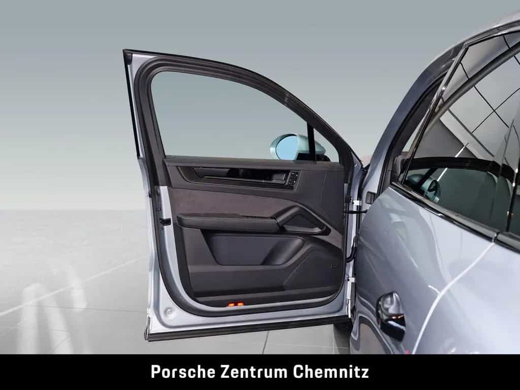Porsche Cayenne GTS PCCB;18-Wege;Standhzg.;InnoDrive 09/2025-photo-9